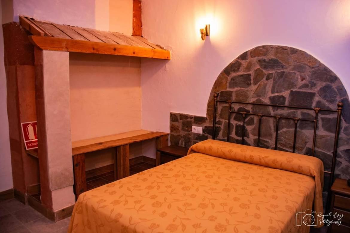 Casa Rural Torremontero Apartamentos Орнос Екстериор снимка