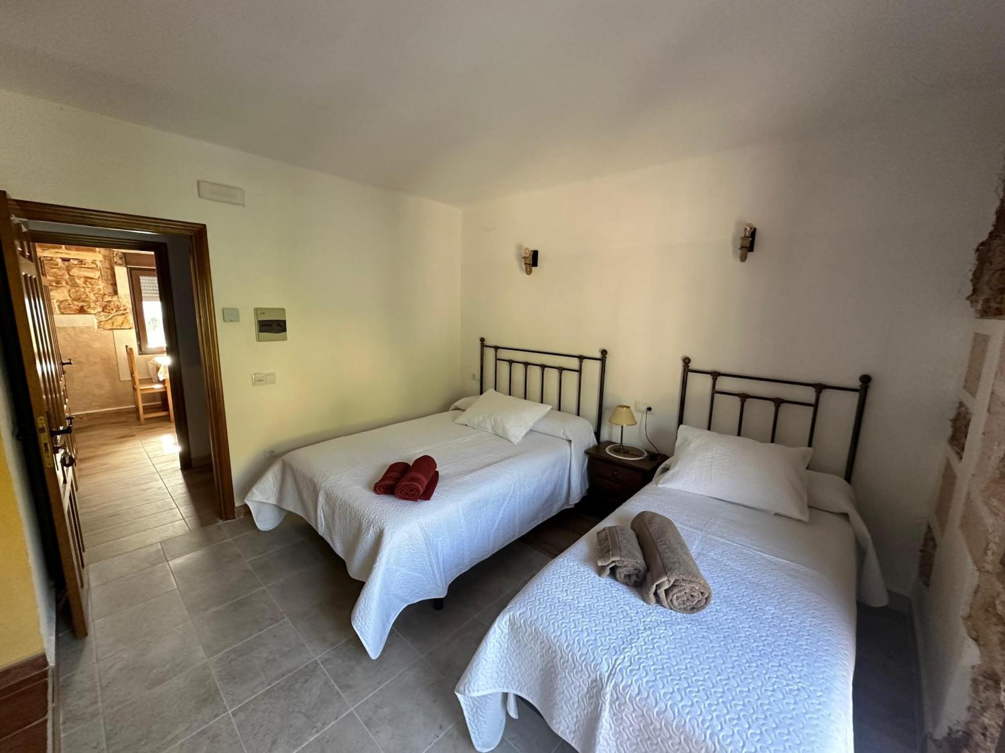 Casa Rural Torremontero Apartamentos Орнос Екстериор снимка